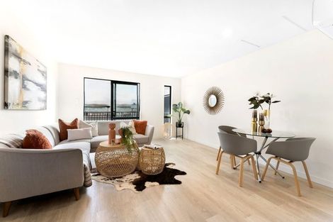Photo of property in 4 Parenga Lane, Kumeu, 0810