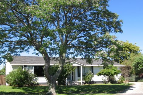 Photo of property in 8 Clifton Place, Riverdale, Gisborne, 4010