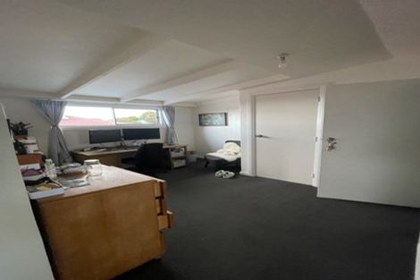 Photo of property in 11 Fortunatus Street, Brooklyn, Wellington, 6021