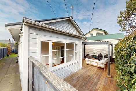 Photo of property in 47 Freyberg Street, Lyall Bay, Wellington, 6022