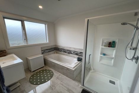 Photo of property in 89 Johnstone Drive, Fitzherbert, Palmerston North, 4410