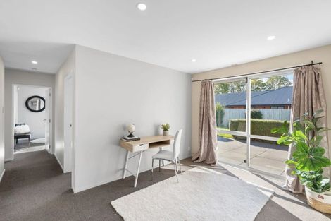 Photo of property in 21 Marlowe Place, Rolleston, 7614