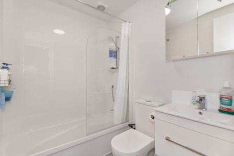 Photo of property in Vedado Apartments, 407/41u Hopper Street, Mount Cook, Wellington, 6011