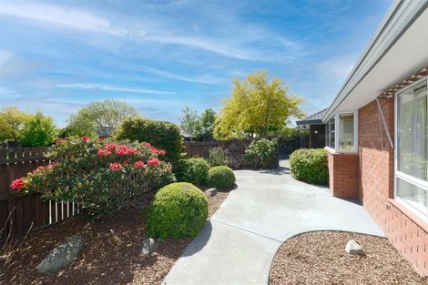 Photo of property in 64 Apsley Drive, Avonhead, Christchurch, 8042