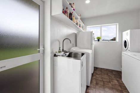 Photo of property in 25 Rimu Street, Inglewood, 4330