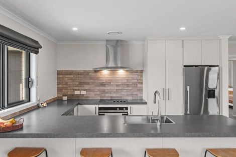 Photo of property in 17 Dalwood Crescent, Rolleston, 7614