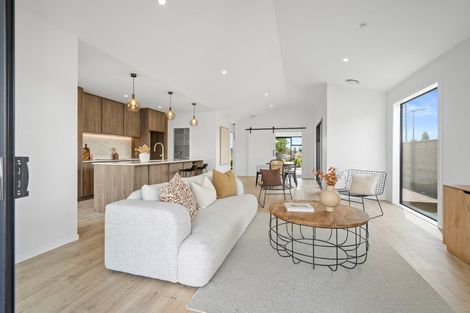 Photo of property in 74 Hugo Shaw Drive, Cambridge, 3434