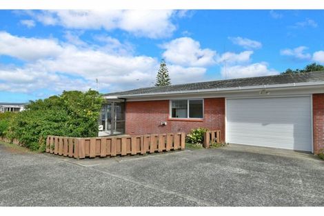 Photo of property in 1/105 Florence Avenue, Orewa, 0931