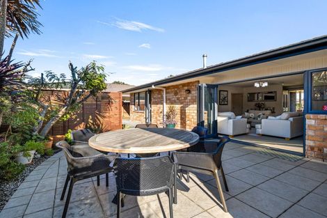 Photo of property in 6 Golden Courie Close, Papamoa Beach, Papamoa, 3118