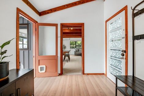 Photo of property in 48 D'oyly Drive, Stanmore Bay, Whangaparaoa, 0932