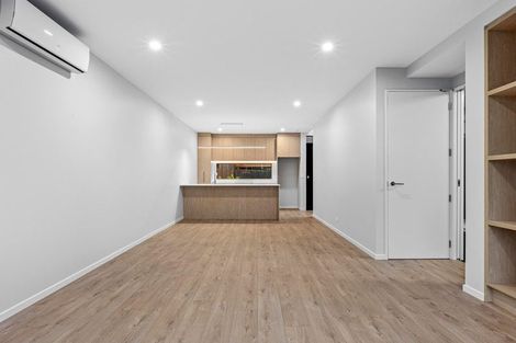 Photo of property in 2/76 Caledonian Road, St Albans, 8014