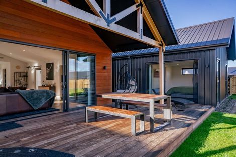 Photo of property in 3 Tomtit Crescent, Lake Hawea, Wanaka, 9382