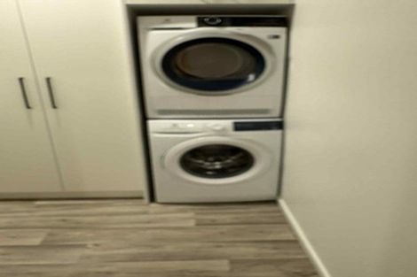 Photo of property in 2/81 Knights Road, Rothesay Bay, Auckland, 0630