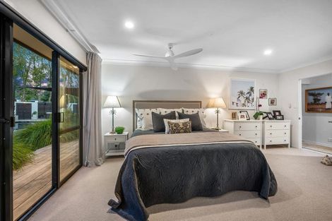 Photo of property in 44 Hardens Lane, Paremoremo, Auckland, 0632