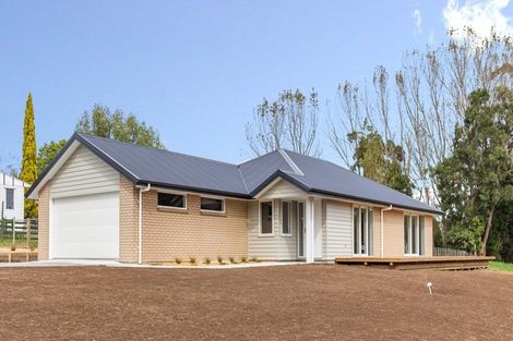 Photo of property in 27 Railway Terrace, Ohau, Levin, 5570
