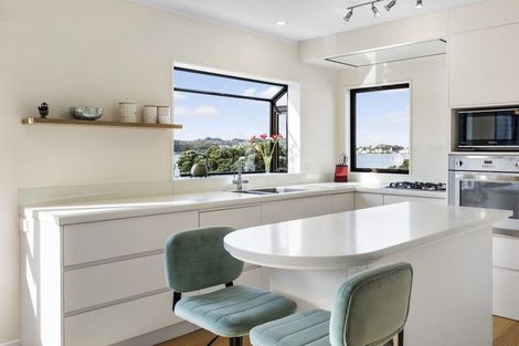 Photo of property in 378f2 Evans Bay Parade, Hataitai, Wellington, 6021
