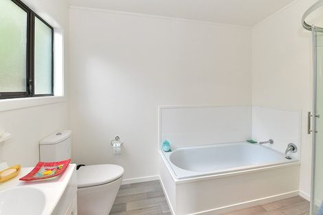 Photo of property in 7 Mangakura Road, Helensville, 0800