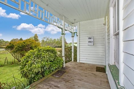 Photo of property in 12 Hull Road, Waiuku, 2123
