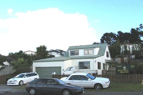 Photo of property in 28 Barbados Drive, Unsworth Heights, Auckland, 0632