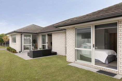 Photo of property in 44 Te Wharo Drive, Papamoa, 3118