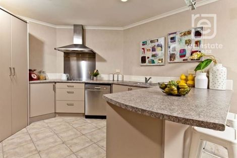 Photo of property in 112a Matipo Road, Te Atatu Peninsula, Auckland, 0610