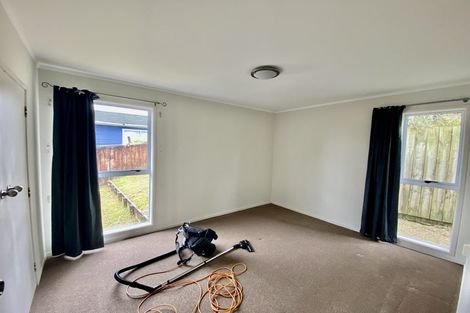 Photo of property in 1/91 Diana Drive, Glenfield, Auckland, 0627