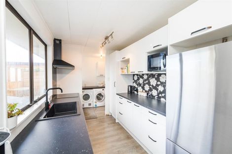 Photo of property in 7 Harding Place, Feilding, 4702