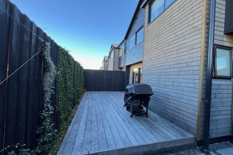 Photo of property in 16d Hamurana Place, Te Atatu Peninsula, Auckland, 0610