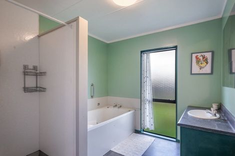 Photo of property in 21a Chester Street, Levin, 5510