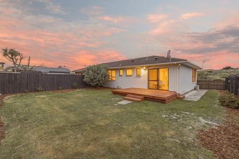 Photo of property in 2/22 Marine Parade, North New Brighton, Christchurch, 8083