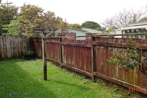 Photo of property in 1/29 Garelja Road, Henderson, Auckland, 0612