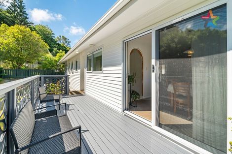 Photo of property in 5 Ruth Grove, Karori, Wellington, 6012