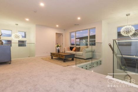 Photo of property in 17 Kearns Drive, Hobsonville, Auckland, 0616