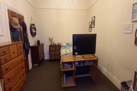 Photo of property in 22 Tamar Street, Island Bay, Wellington, 6023