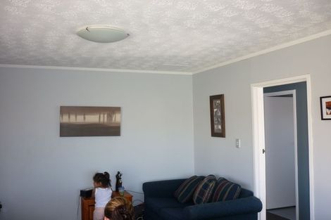 Photo of property in 1/29 Garelja Road, Henderson, Auckland, 0612