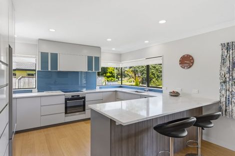 Photo of property in 100 Milne Drive, Paraparaumu, 5032