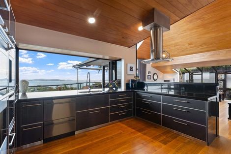 Photo of property in 5 Kotare Place, Sandspit, Warkworth, 0982
