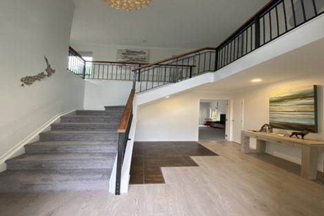 Photo of property in 4 English Oak Drive, Schnapper Rock, Auckland, 0632