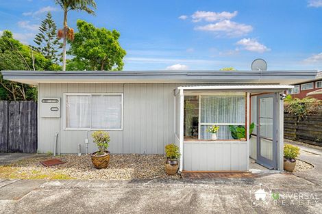 Photo of property in 1a/3 Divich Avenue, Te Atatu South, Auckland, 0610