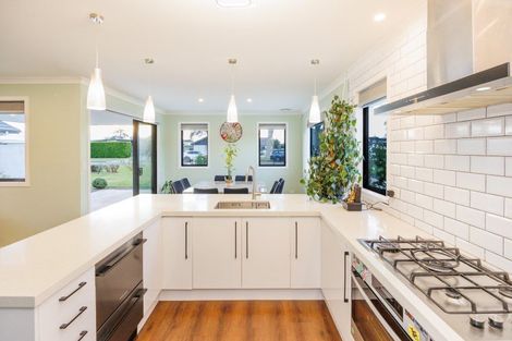 Photo of property in 7 Grand Oaks Drive, Awapuni, Palmerston North, 4412