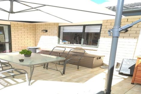 Photo of property in 22 Ranchod Terrace, Pukekohe, 2120