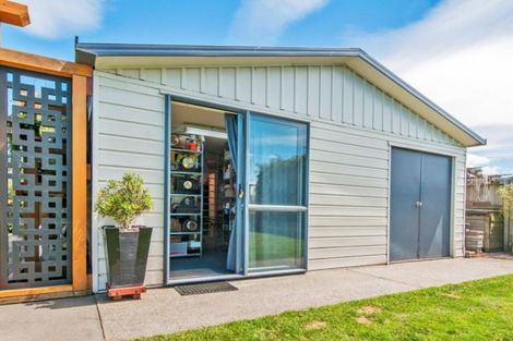 Photo of property in 22 Markham Way, Rolleston, 7614