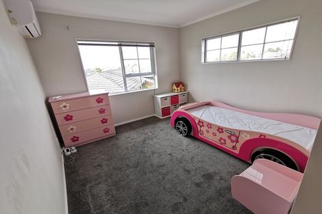 Photo of property in 7 Soling Place, West Harbour, Auckland, 0618