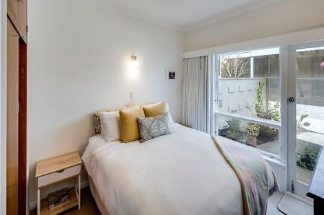 Photo of property in 10 North Terrace, Westshore, Napier, 4110