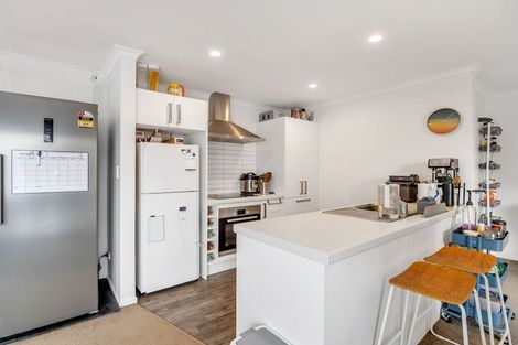 Photo of property in 2/5 Jones Crescent, Melville, Hamilton, 3206