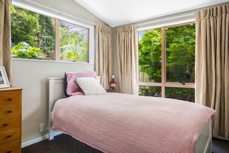 Photo of property in 2 Mizzen Place, Whitby, Porirua, 5024