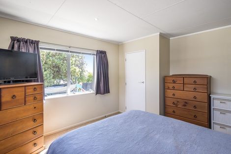 Photo of property in 15 Linwood Drive, Paraparaumu, 5032