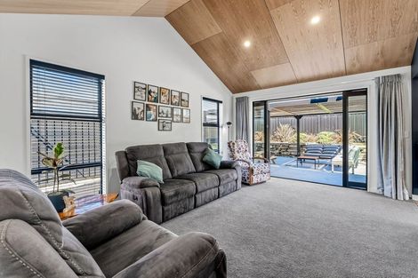 Photo of property in 18 Swan Street, Lake Hawea, Wanaka, 9382