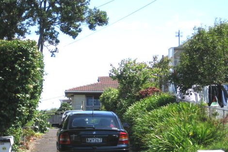 Photo of property in 2/234 Rangatira Road, Beach Haven, Auckland, 0626