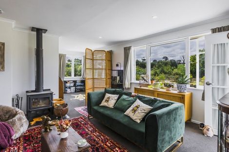 Photo of property in 18 Tiffen Lane, Waipawa, 4210